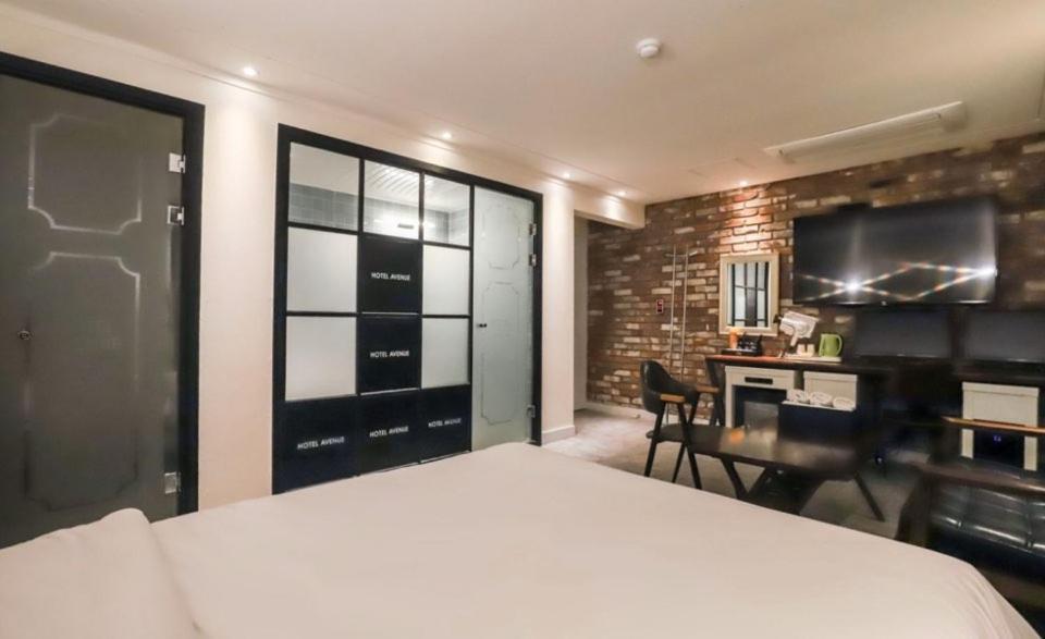 Avenue Hotel Yongin Luaran gambar